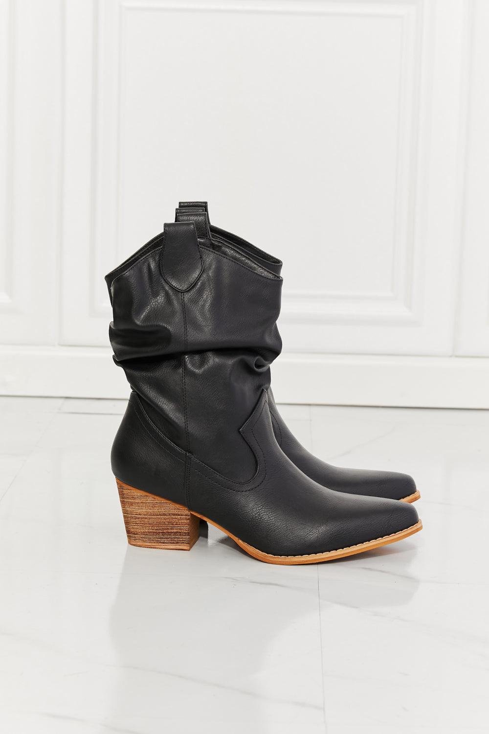 MMShoes Better in Texas Scrunch Cowboy Boots in Black - Glamorous Boutique USA L.L.C.