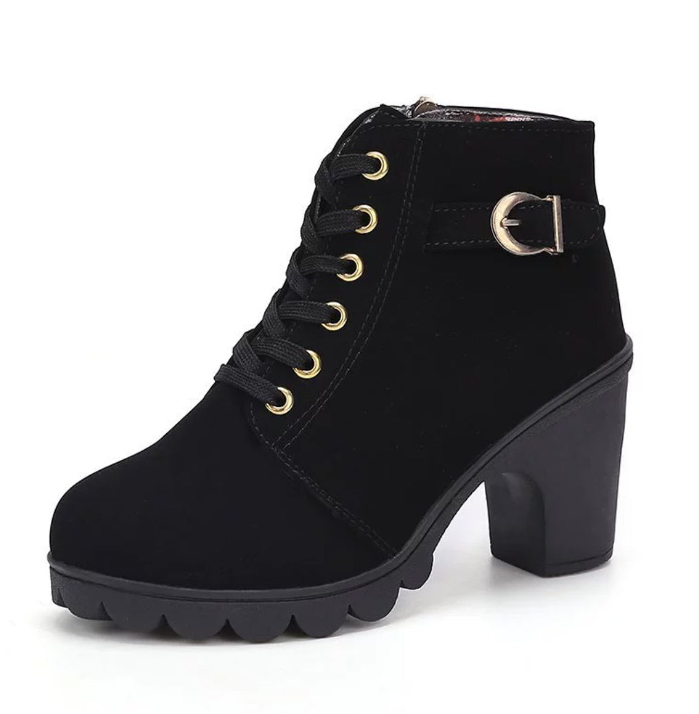Womens Super-Grip Leopard Print Suede Lace-up Ankle Boots