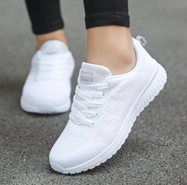 Womens Flexible Sports Sneakers