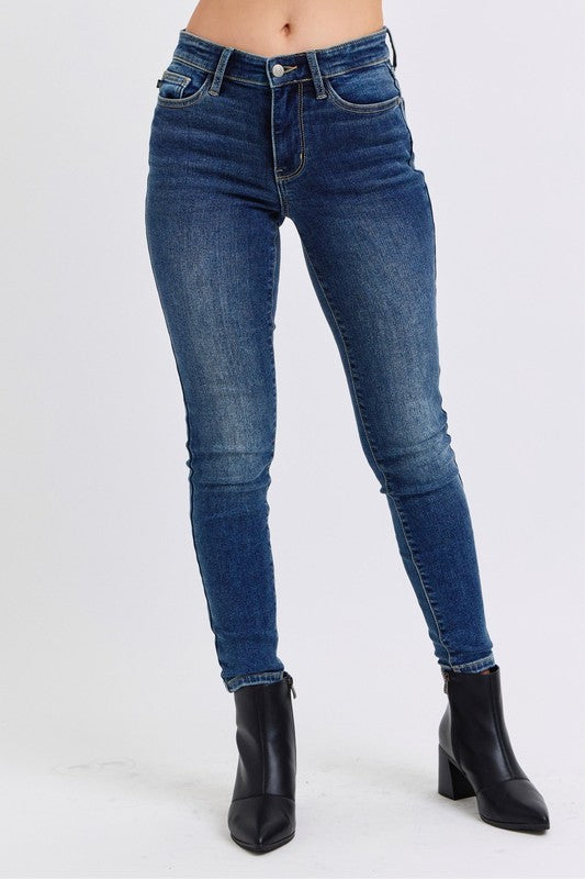 Judy Blue Full Size Run Mid-Rise Waist Skinny Jeans with Thermal Lining