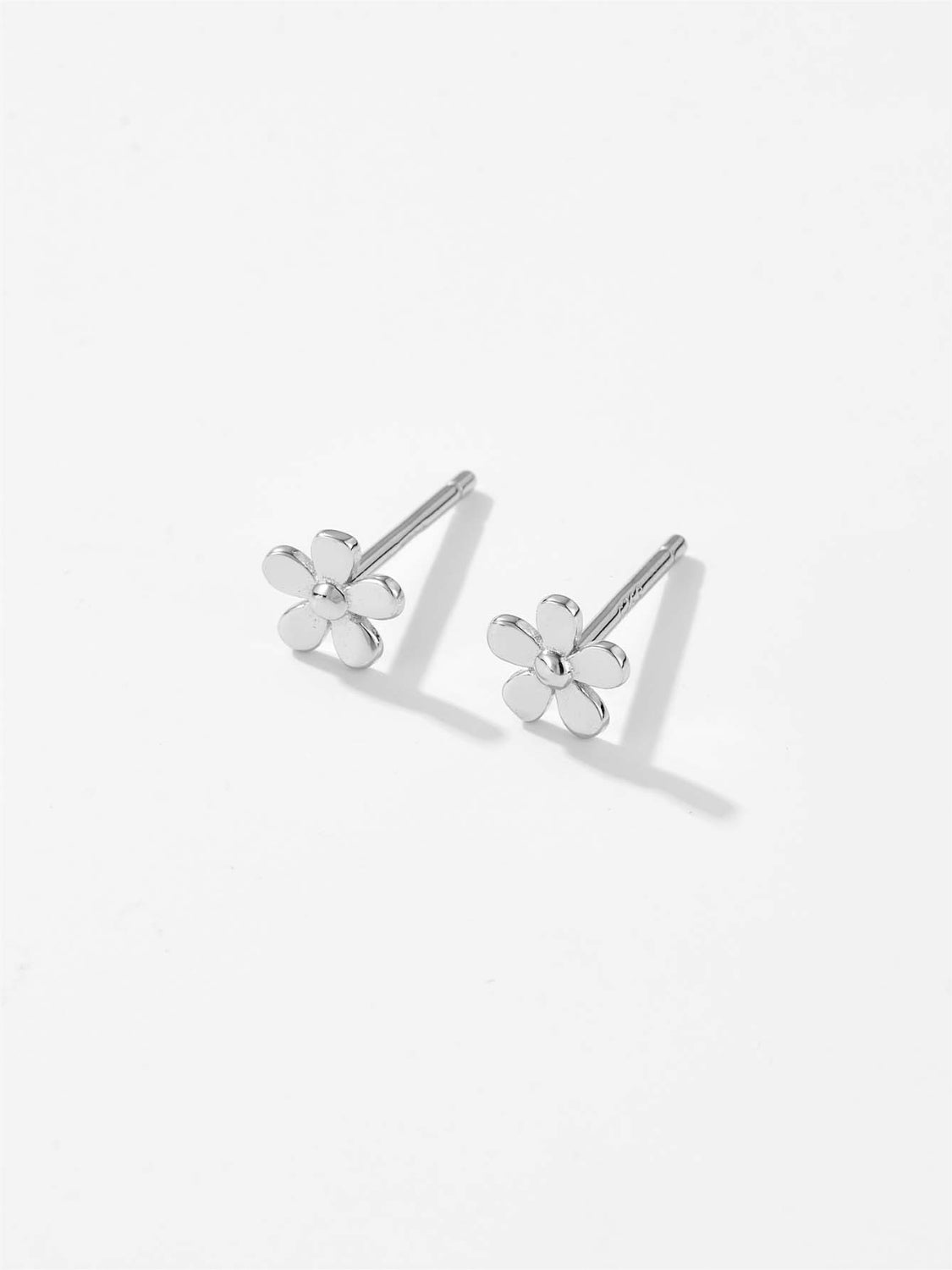 925 Sterling Silver Flower Shape Stud Earrings