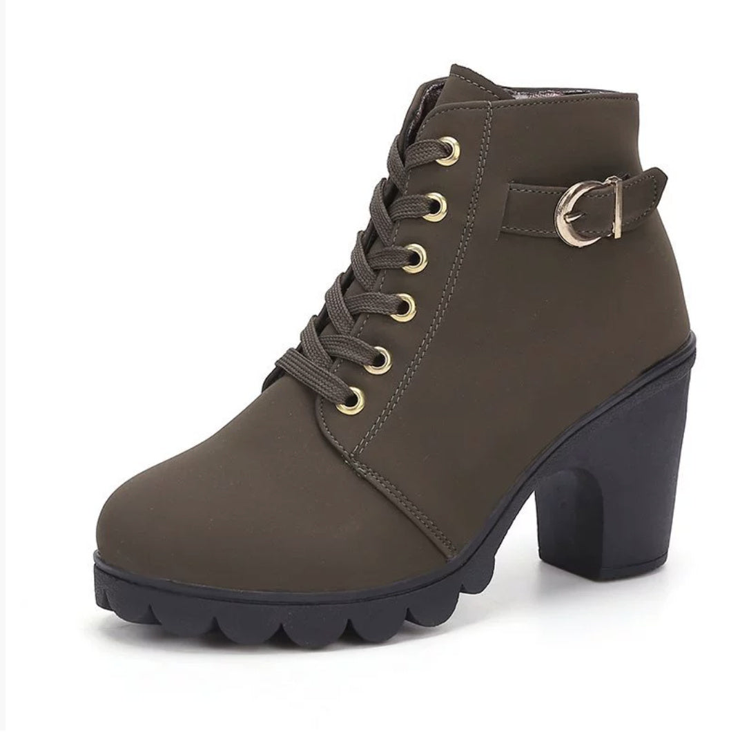Womens Super-Grip Leopard Print Suede Lace-up Ankle Boots