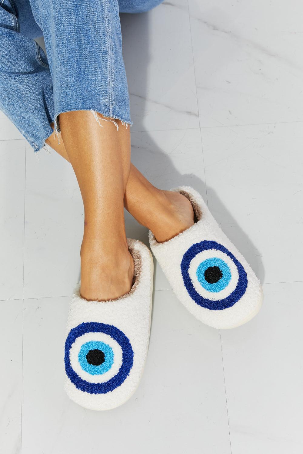 MMShoes Eye Plush Slipper - Glamorous Boutique USA L.L.C.