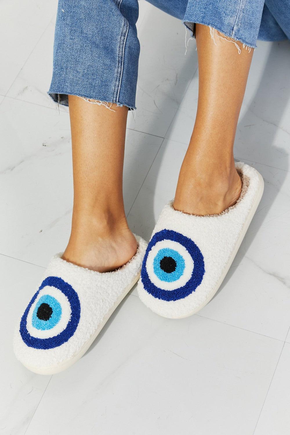 MMShoes Eye Plush Slipper - Glamorous Boutique USA L.L.C.